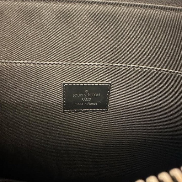 Louis Vuitton Pochette Jour Clutch GM Black Canvas - Picture 3 of 3